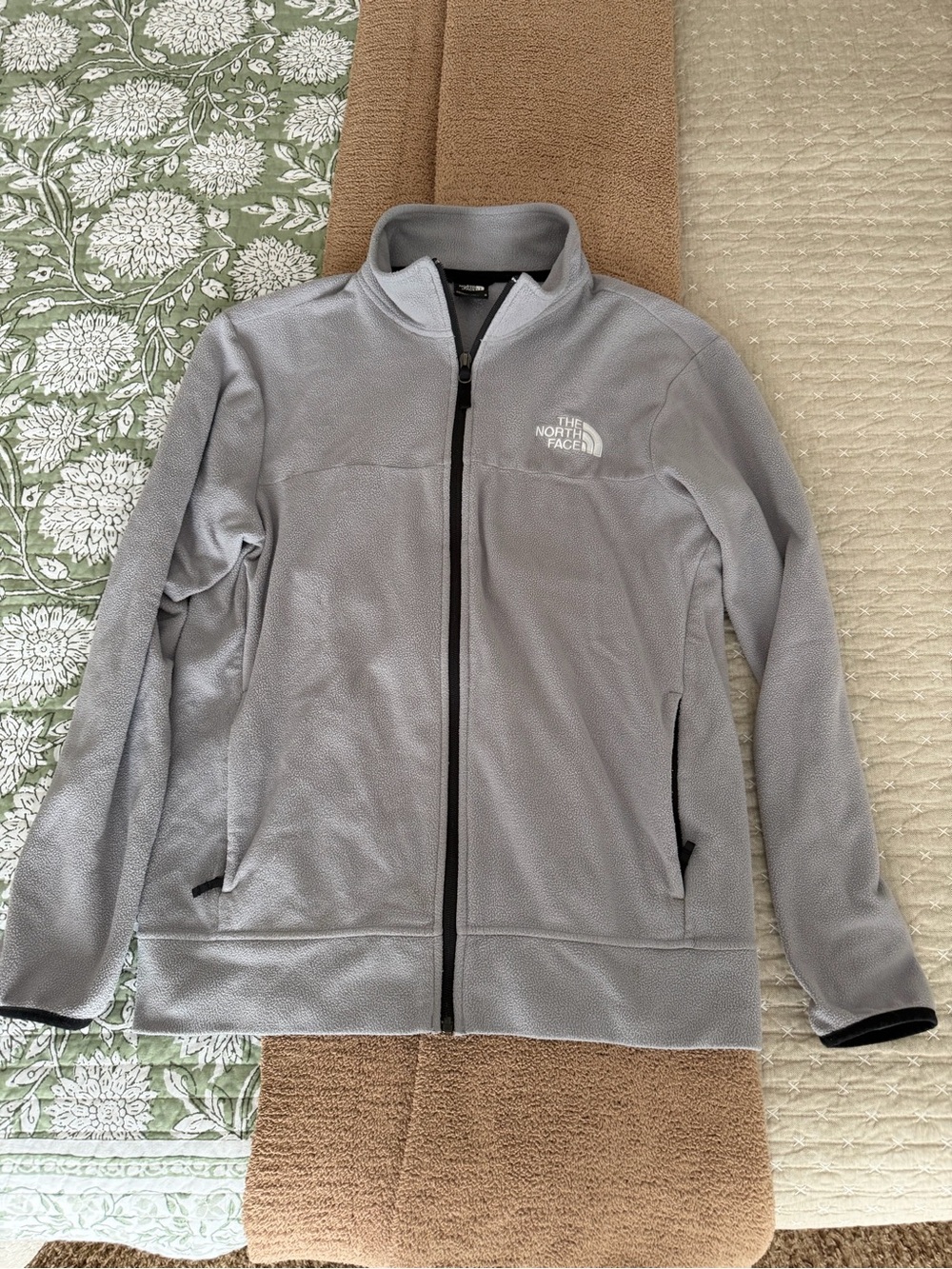 Northface Jacket sz Medium. Excellent Condition!